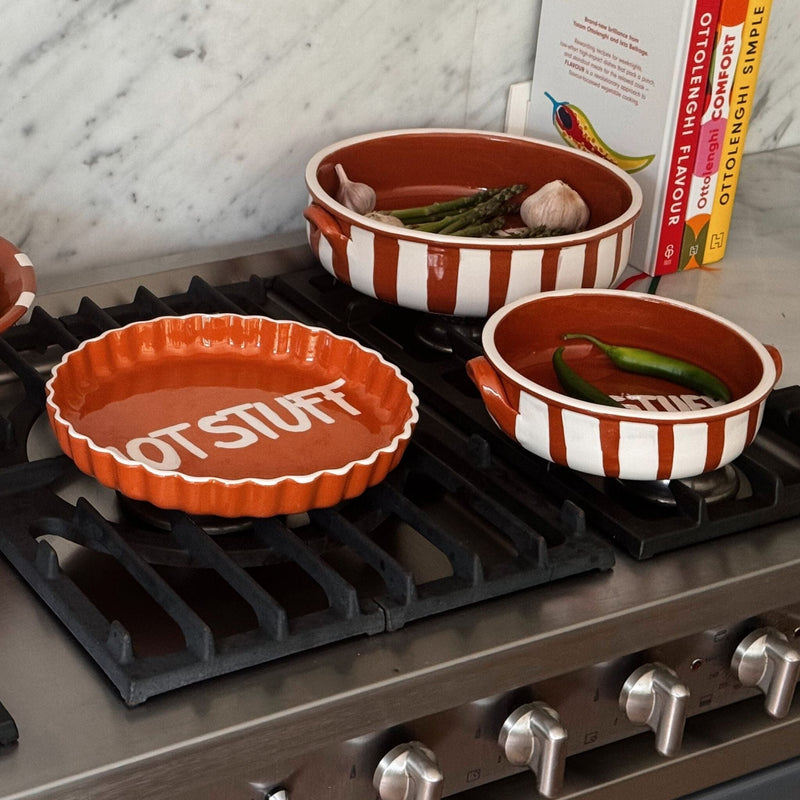 Ellis Oven Plate 'Hot Stuff' M Serving Denise 